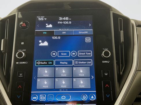 Used 2024 Subaru Crosstrek 2.0i Premium image 19