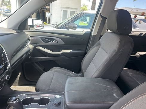 Used 2018 Chevrolet Traverse LT AWD/4WD image 9