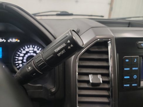 Used 2016 Ford F150 XLT w/ XTR Package image 23