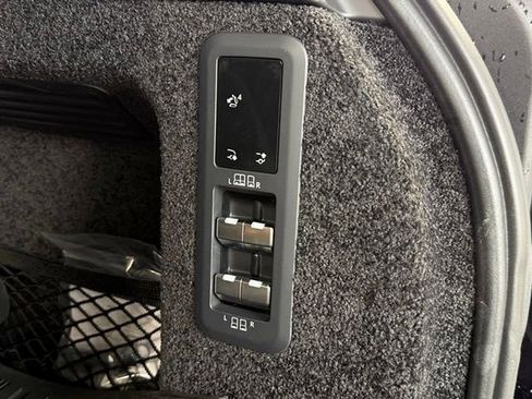 New 2025 Land Rover Range Rover Long Wheelbase SE AWD/4WD image 19