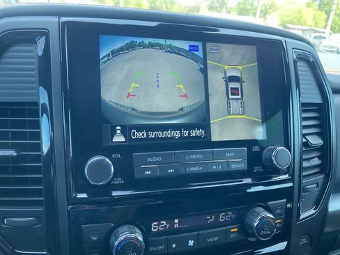 Used 2022 Nissan Titan PRO-4X w/ Pro-4x Convenience Package image 17