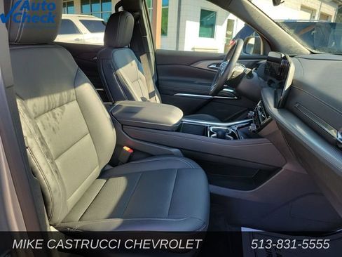 Used 2026 Chevrolet Traverse LT AWD/4WD image 23