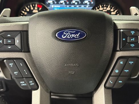 Used 2018 Ford F150 Raptor w/ Equipment Group 802A Luxury AWD/4WD image 26