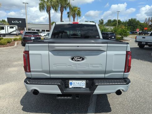 Used 2024 Ford F150 Lariat w/ Bed Utility Package AWD/4WD image 7
