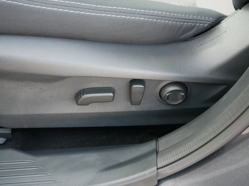 Used 2025 Subaru Outback Premium image 19