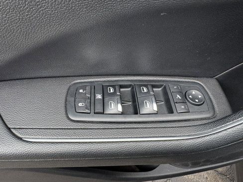 Used 2018 Maserati Levante image 20