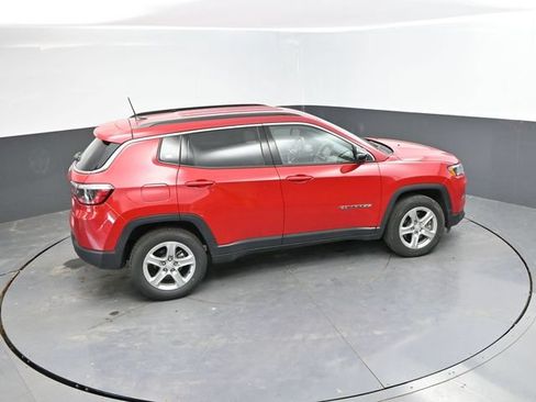 Used 2024 Jeep Compass Latitude AWD/4WD image 31