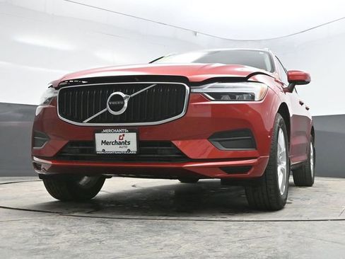 Used 2018 Volvo XC60 T5 Momentum w/ Convenience Package image 33