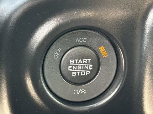 Used 2023 Jeep Wrangler Sport AWD/4WD image 37