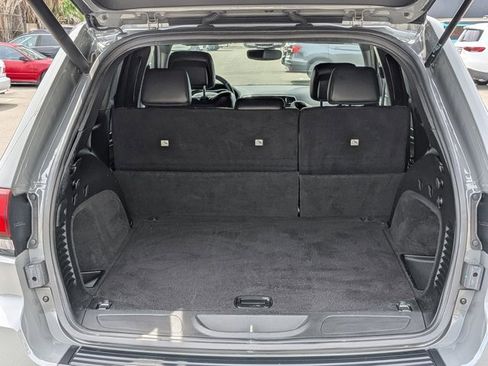 Used 2020 Jeep Grand Cherokee Altitude image 6