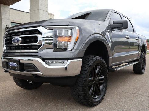 Used 2022 Ford F150 XLT w/ Equipment Group 302A High AWD/4WD image 2