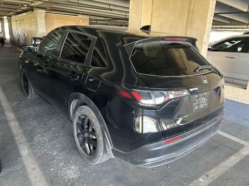 Used 2024 Honda HR-V Sport image 2