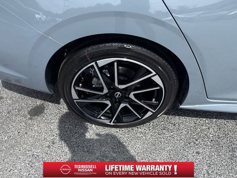 New 2025 Nissan Sentra SR image 23