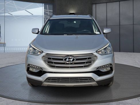 Used 2017 Hyundai Santa Fe Sport FWD image 9