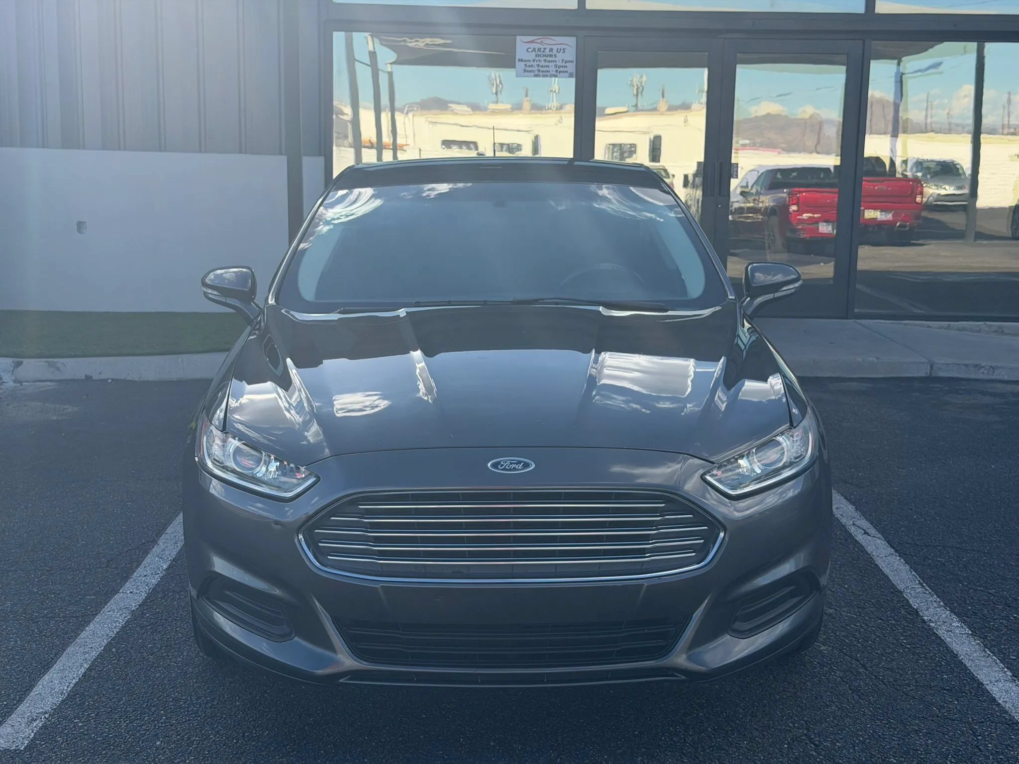 Used 2016 Ford Fusion SE FWD image 12