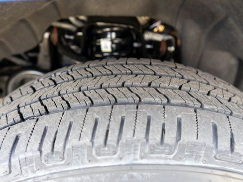 Used 2018 Chevrolet Colorado Z71 image 28