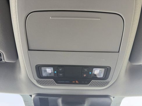 Used 2024 Ford F150 XLT image 43