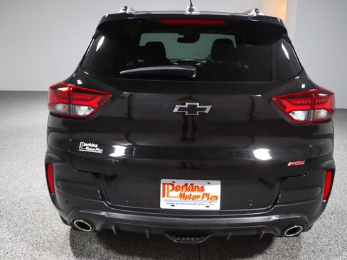 Used 2021 Chevrolet TrailBlazer RS w/ Technology Package FWD image 8
