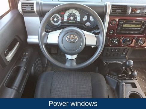 Used 2007 Toyota FJ Cruiser 4WD image 3