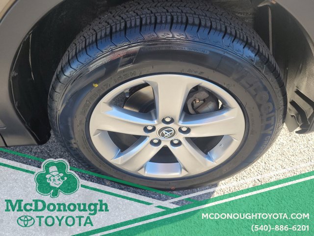 Used 2015 Toyota RAV4 XLE AWD/4WD image 23