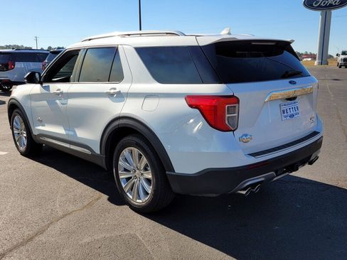 Used 2024 Ford Explorer King Ranch w/ Technology Package image 8