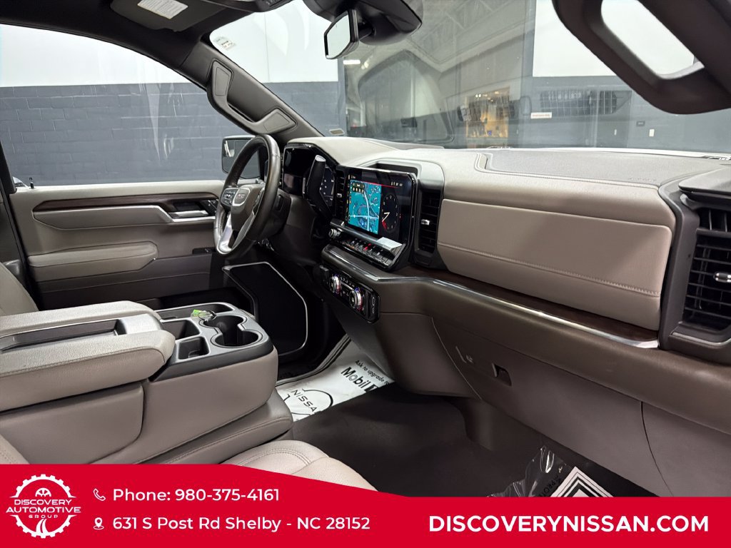 Used 2025 GMC Sierra 1500 SLT AWD/4WD image 36