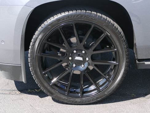 Used 2019 Cadillac Escalade Premium Luxury w/ Escalade Sport Edition image 10