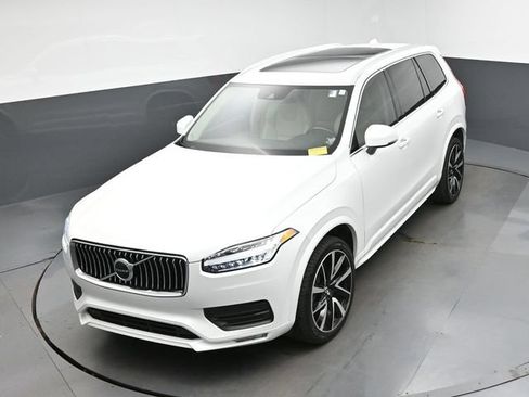 Used 2020 Volvo XC90 T6 Momentum w/ Protection Package Premier AWD/4WD image 45