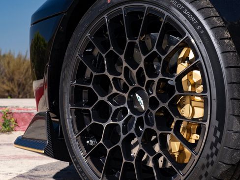 Used 2024 Aston Martin Valour image 36