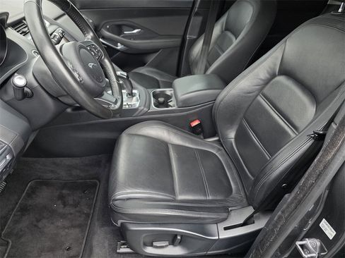 Used 2018 Jaguar E-PACE S image 12