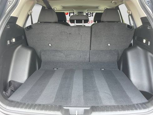 Used 2023 Honda CR-V EX image 16