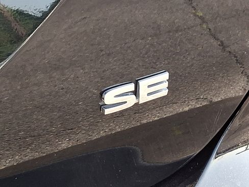 Used 2024 Mitsubishi Outlander SE FWD image 31
