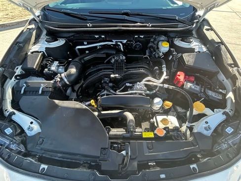 Used 2025 Subaru Outback Premium image 33