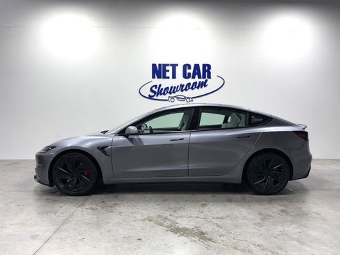 Used 2025 Tesla Model 3 Performance AWD/4WD image 4