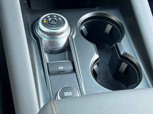 Used 2025 Ford Explorer Active image 26