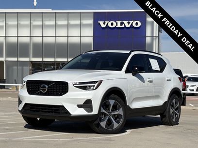 Certified 2026 Volvo XC40 B4 Core w/ Climate Package
