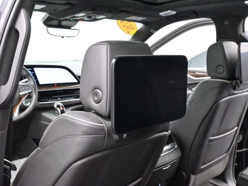Certified 2024 Cadillac Escalade Sport Platinum image 37