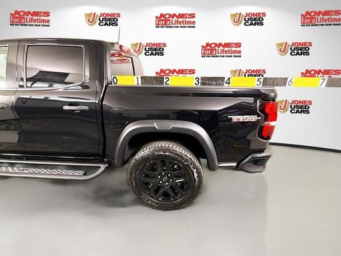 Used 2024 Chevrolet Colorado Trail Boss w/ Technology Package AWD/4WD image 26