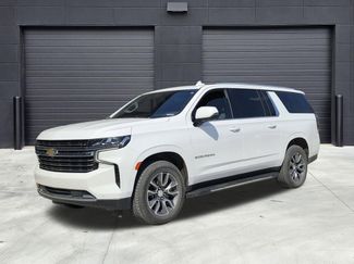 Used 2022 Chevrolet Suburban LT w/ Luxury Package video 1