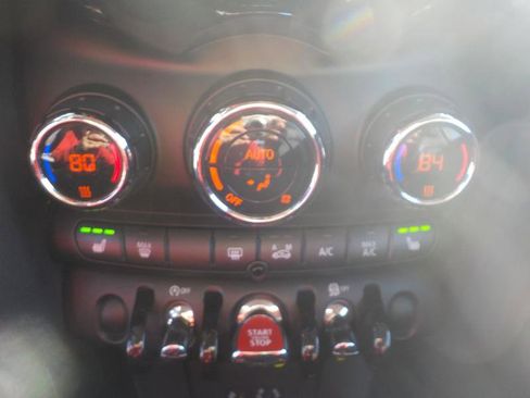 Used 2015 MINI Cooper S image 14