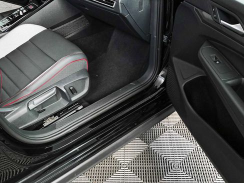 Certified 2024 Volkswagen GTI Autobahn FWD image 30