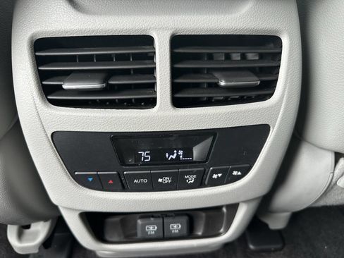 Used 2017 Acura MDX SH-AWD image 7
