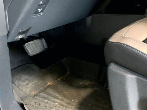 Used 2022 Ford Bronco Wildtrak image 22