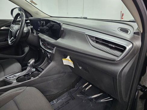 Used 2024 Buick Encore GX Preferred FWD image 11