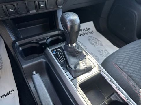 Used 2023 Toyota Tacoma SR5 RWD image 21
