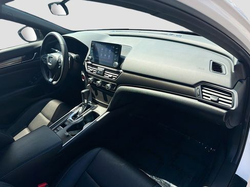 Certified 2022 Honda Accord Sport image 32