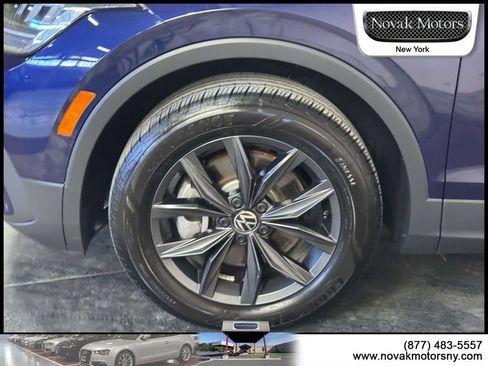 Used 2023 Volkswagen Tiguan SE AWD/4WD image 9