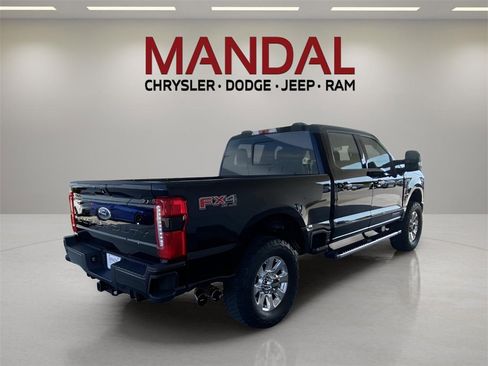 Used 2023 Ford F250 Lariat w/ Sport Appearance Package image 6