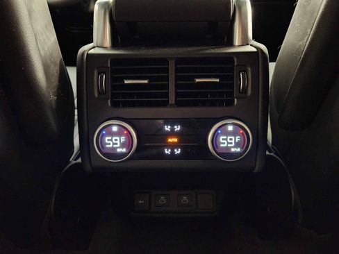 Used 2026 Land Rover Discovery S AWD/4WD image 30