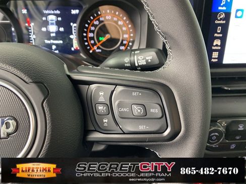 New 2026 Jeep Gladiator Mojave image 16